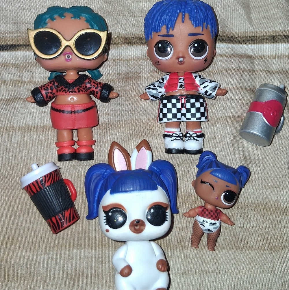 L.O.L. Surprise! Blue and Red Doll Collection